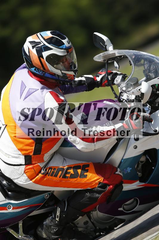 /Archiv-2024/29 12.06.2024 MOTO.CH Track Day ADR/Gruppe blau/43